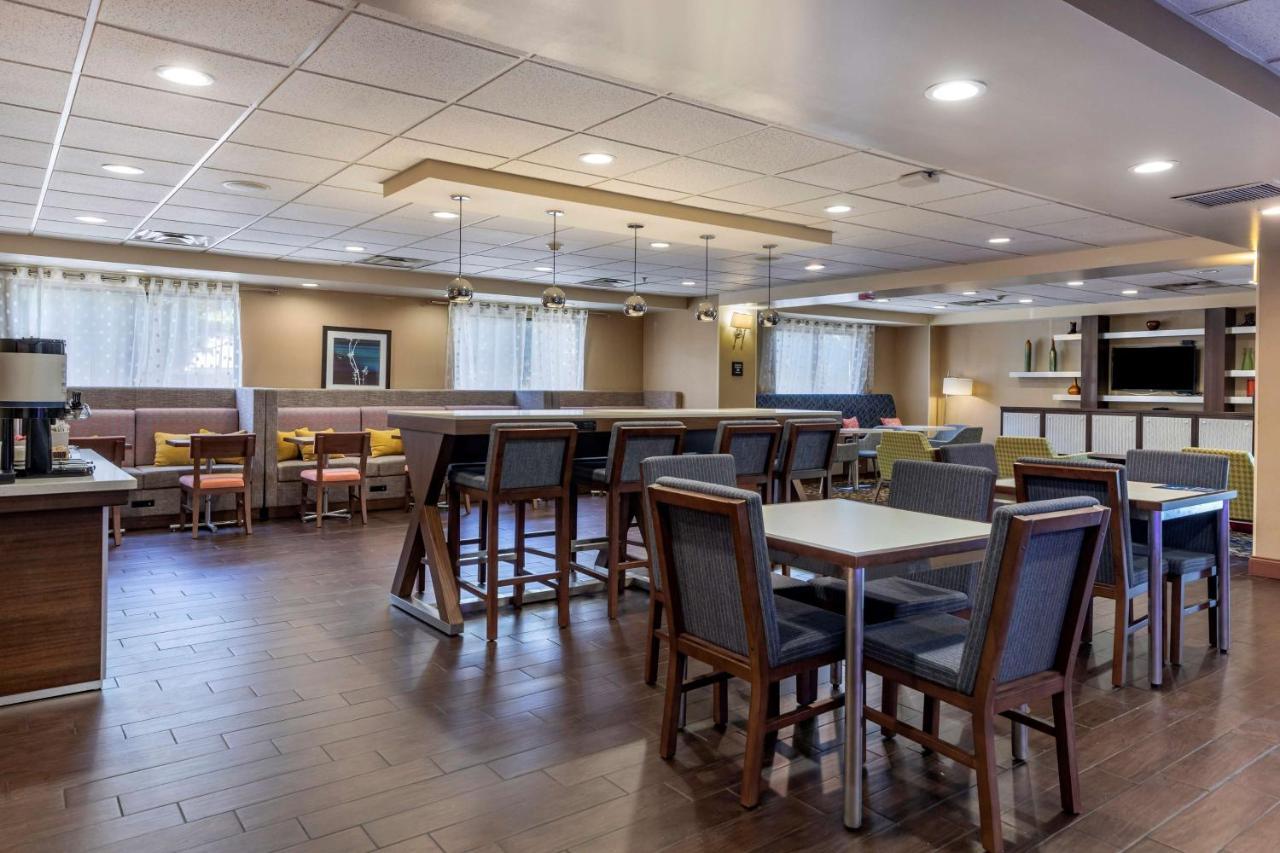 Hampton Inn Norco/Corona Extérieur photo
