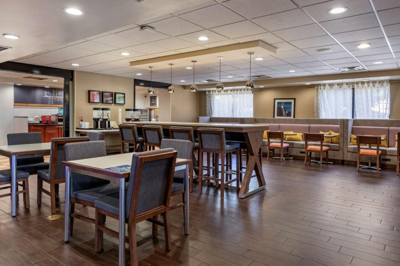 Hampton Inn Norco/Corona Extérieur photo