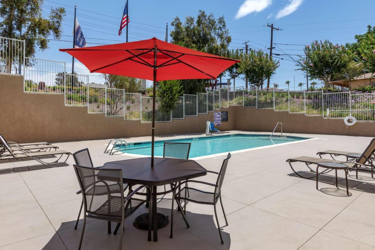 Hampton Inn Norco/Corona Extérieur photo